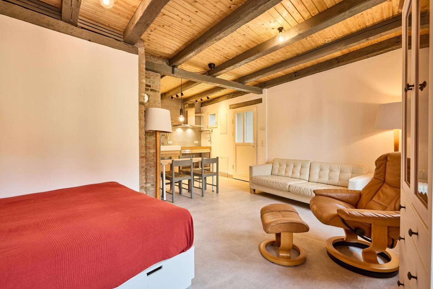 Rote Wohnung - Ferienwohnung Sulzbach an der Murr Dış mekan fotoğraf